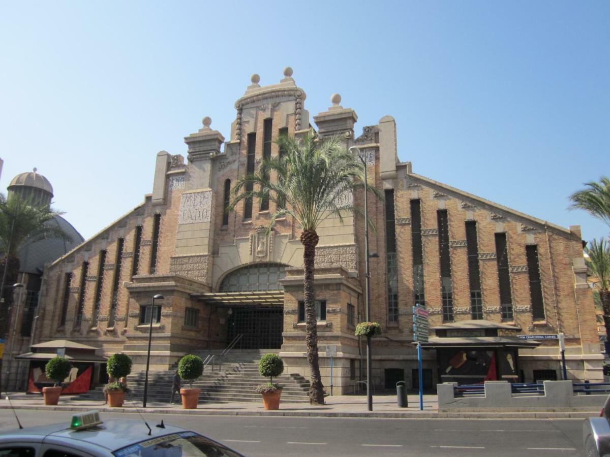Un Lujo En El Corazon De Alicante Exterior foto